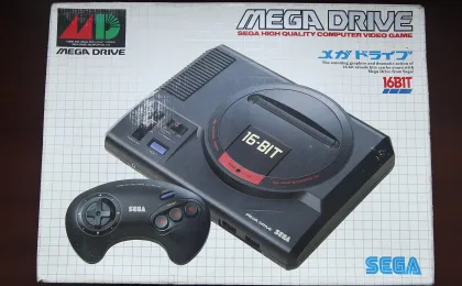 Console Sega Mega Drive acompanhado de controle
