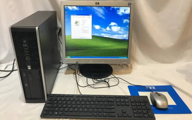 Área de trabalho do Windows XP em uma tela de computador